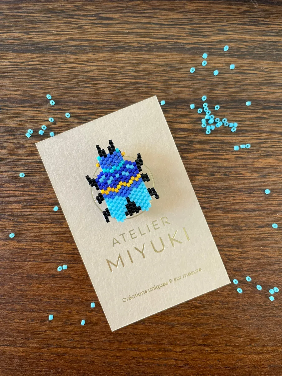 Broche Insecte bleu — Atelier Miyuki