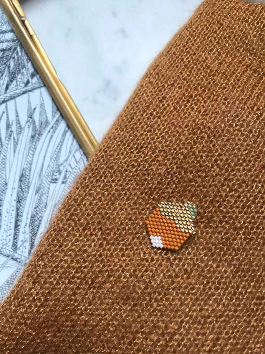 Broche Noisette — Atelier Miyuki
